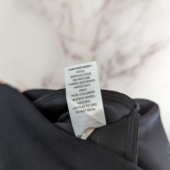 Spanx Leggings Womens Small Faux Vegan Leather Black High Rise Crop Ankle Assets - Picture 11 of 14